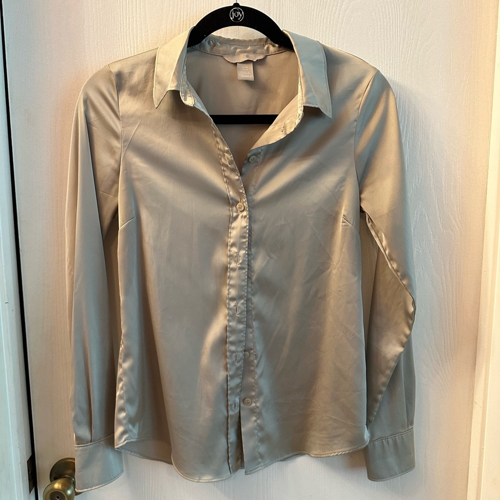 Champagne button down blouse